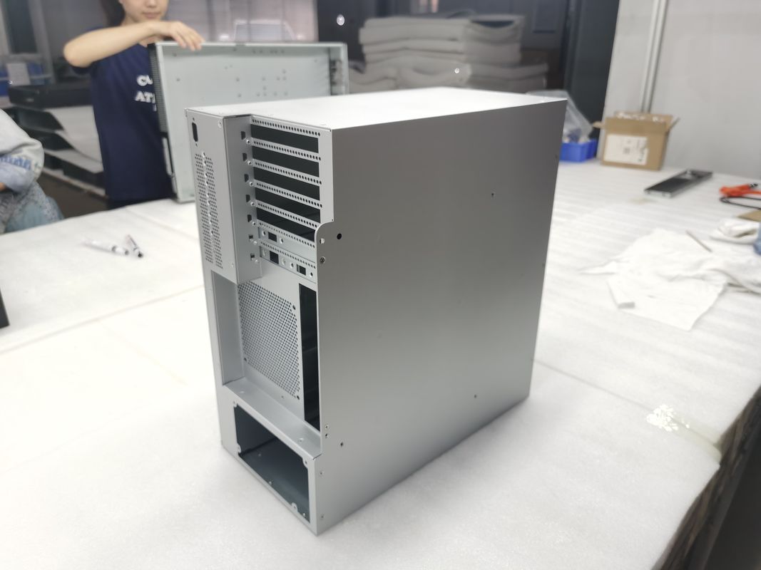 Hochwertige OEM-Blechherstellung, Bearbeitung von Computerkofferteilen, OEM-Laserschneidedienstleistungen